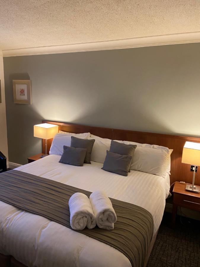 Caledonian Hotel Нюкасъл ъпон Тайн Екстериор снимка