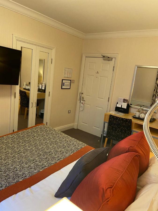 Caledonian Hotel Нюкасъл ъпон Тайн Екстериор снимка