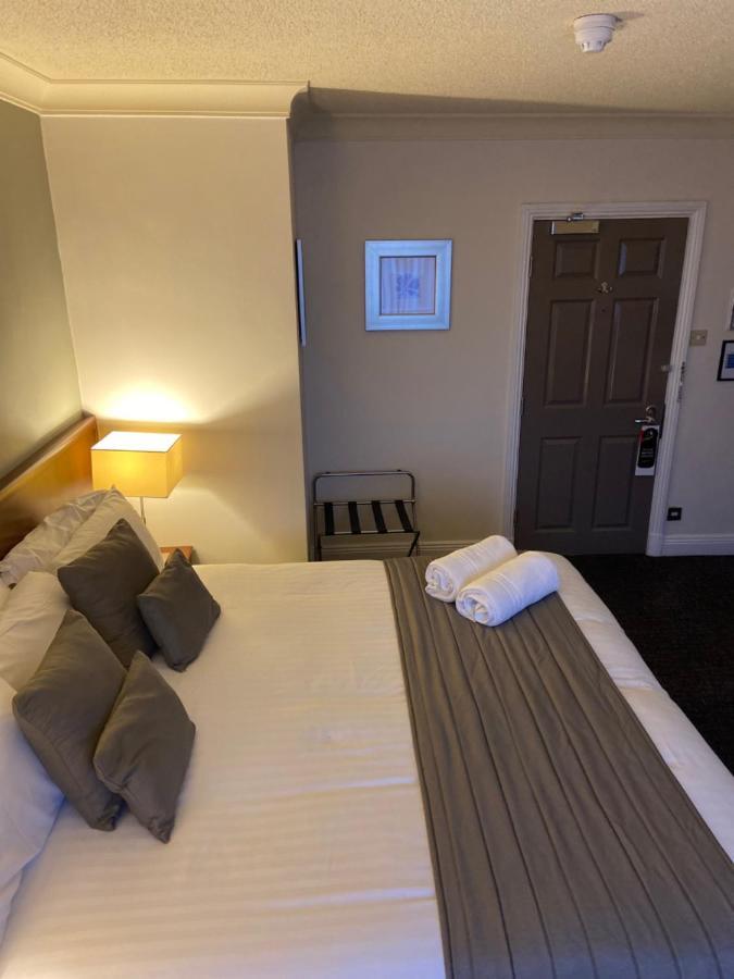 Caledonian Hotel Нюкасъл ъпон Тайн Екстериор снимка