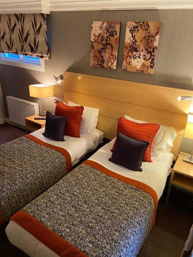 Caledonian Hotel Нюкасъл ъпон Тайн Екстериор снимка