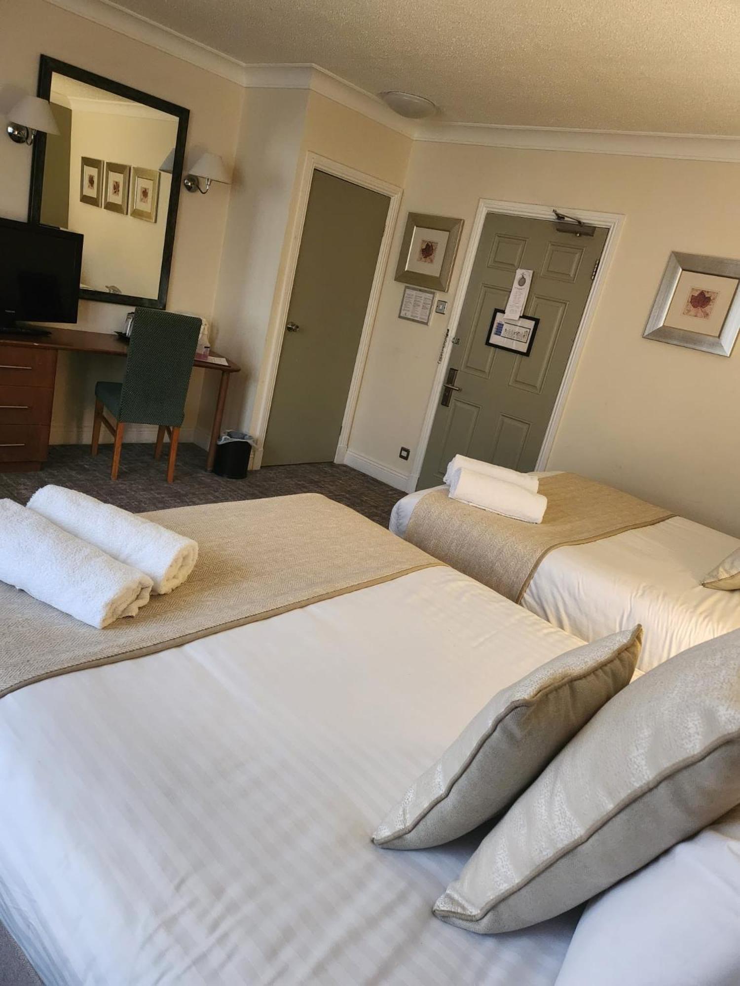 Caledonian Hotel Нюкасъл ъпон Тайн Екстериор снимка