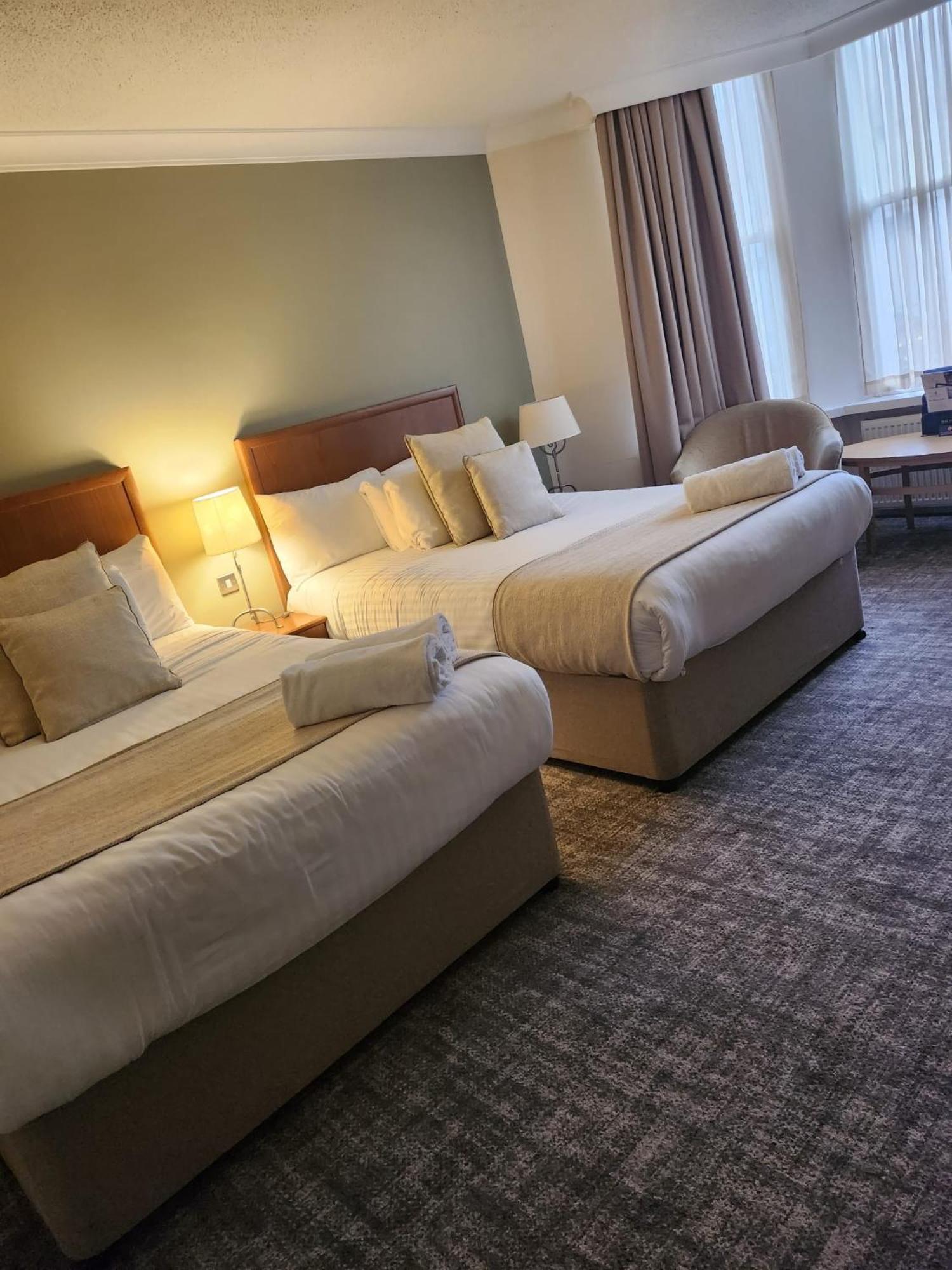 Caledonian Hotel Нюкасъл ъпон Тайн Екстериор снимка