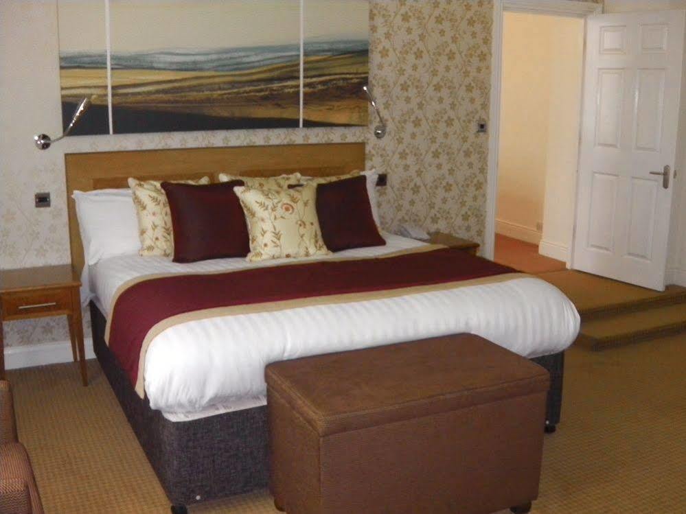 Caledonian Hotel Нюкасъл ъпон Тайн Екстериор снимка