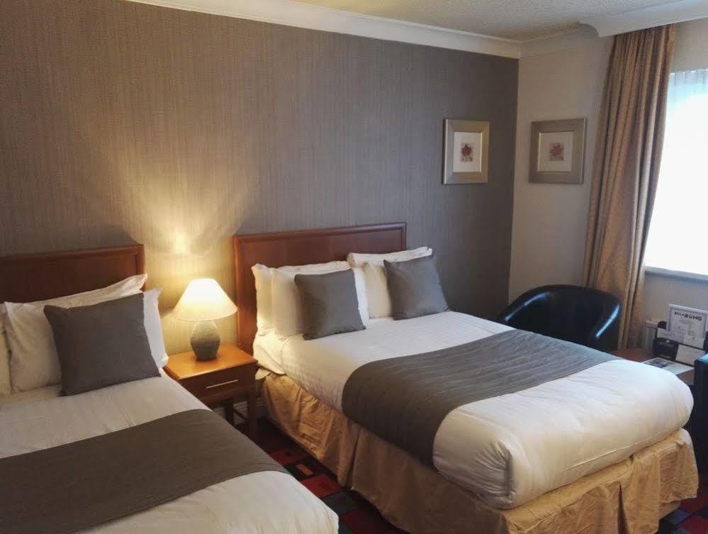 Caledonian Hotel Нюкасъл ъпон Тайн Екстериор снимка