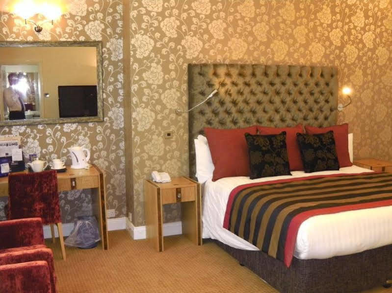 Caledonian Hotel Нюкасъл ъпон Тайн Екстериор снимка