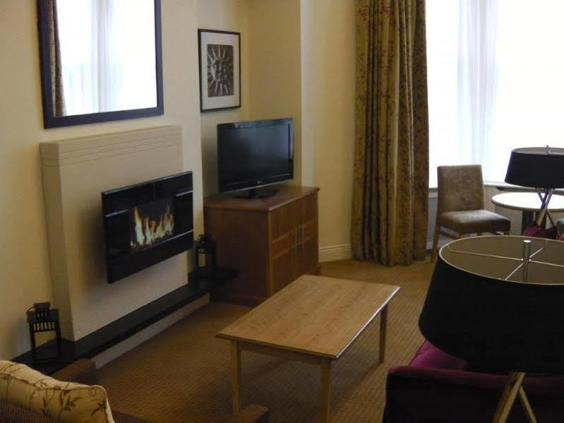 Caledonian Hotel Нюкасъл ъпон Тайн Екстериор снимка